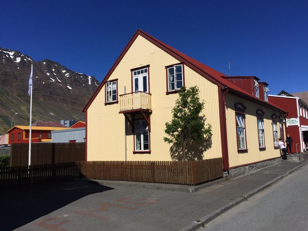 Guesthouse Gamla Ísafjörður Zewnętrze zdjęcie