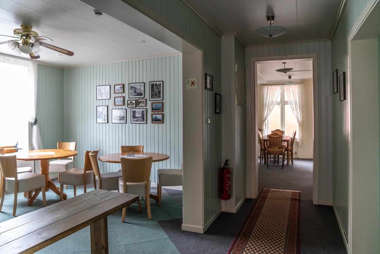 Guesthouse Gamla Ísafjörður Zewnętrze zdjęcie