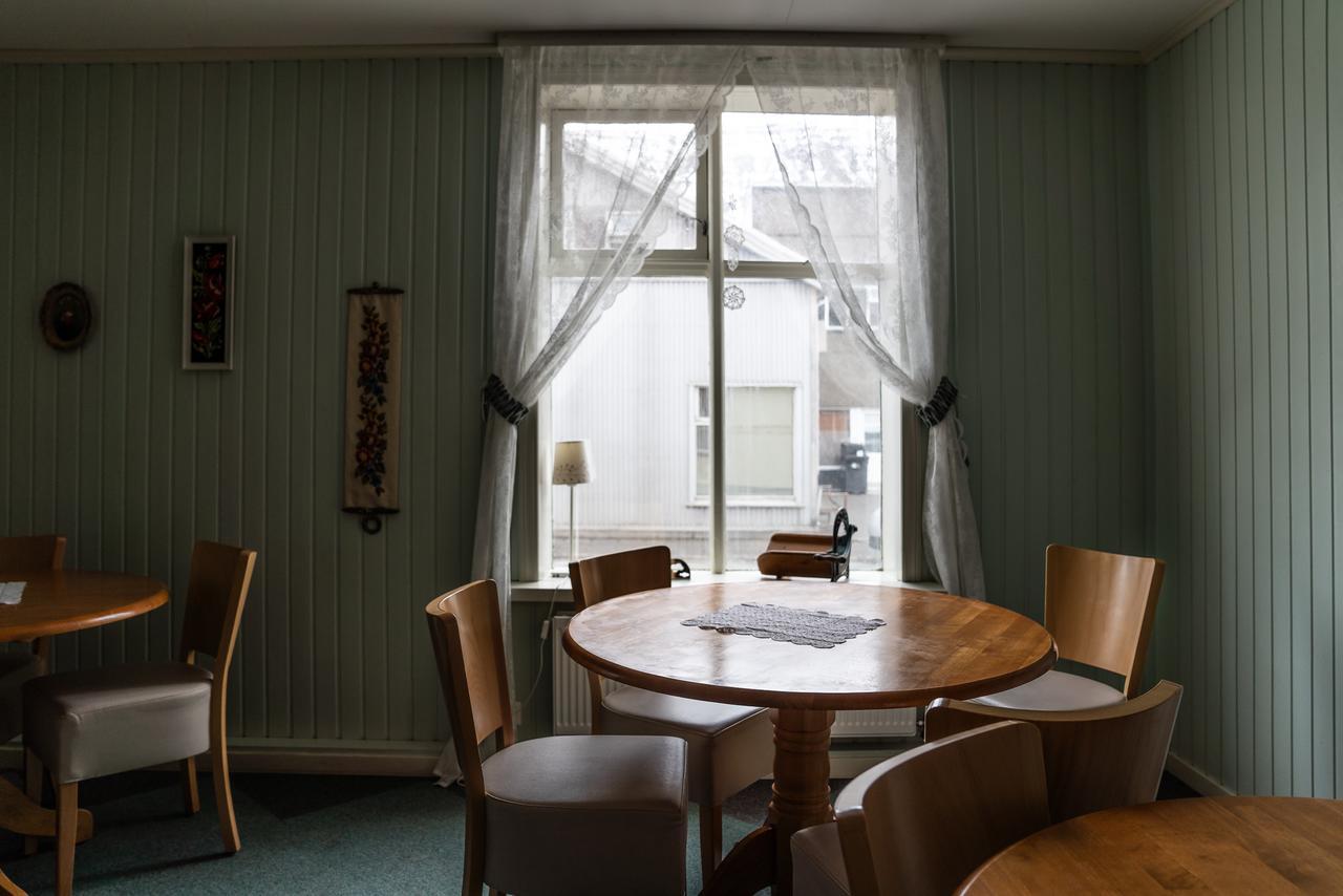 Guesthouse Gamla Ísafjörður Zewnętrze zdjęcie