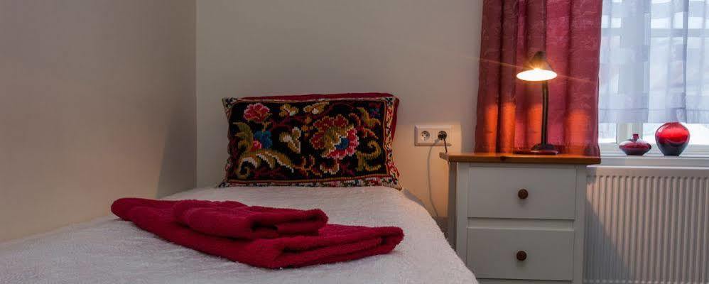 Guesthouse Gamla Ísafjörður Zewnętrze zdjęcie