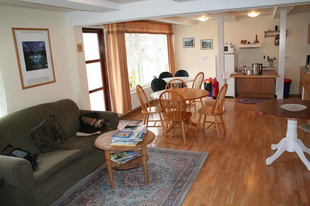 Guesthouse Gamla Ísafjörður Zewnętrze zdjęcie